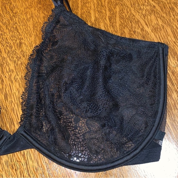VS Convertible to X Crossed Straps Underwire Sheer Bra Adj Straps Black Lace - Picture 5 of 10
